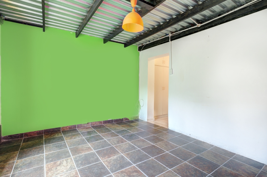 3 Bedroom Property for Sale in Western Hills Eastern Cape